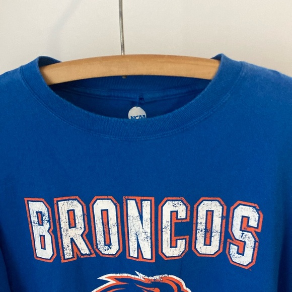 NCAA Blue Short Sleeve Tee with Broncos Design - Picture 5 of 9